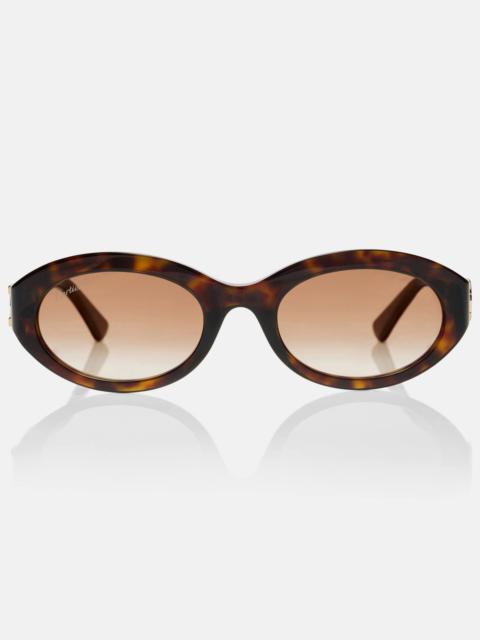 Signature C oval sunglasses