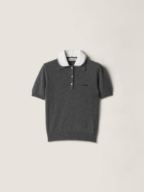 Cashmere polo with embroidered poplin collar
