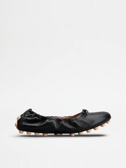 BUBBLE BALLERINAS IN LEATHER - BLACK, OFF WHITE