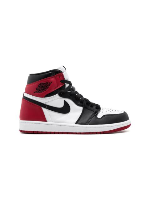 Air Jordan 1 Retro High OG black toe
