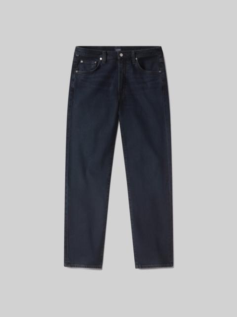 Elijah Straight Archive
In Vidros