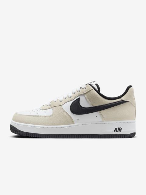 Nike Air Force 1 '07 LV8 Men's Shoes