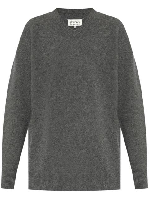 V-neck wool jumper