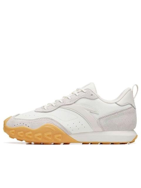 (WMNS) ANTA Life Series Sneakers 'White Grey' 122238856-5
