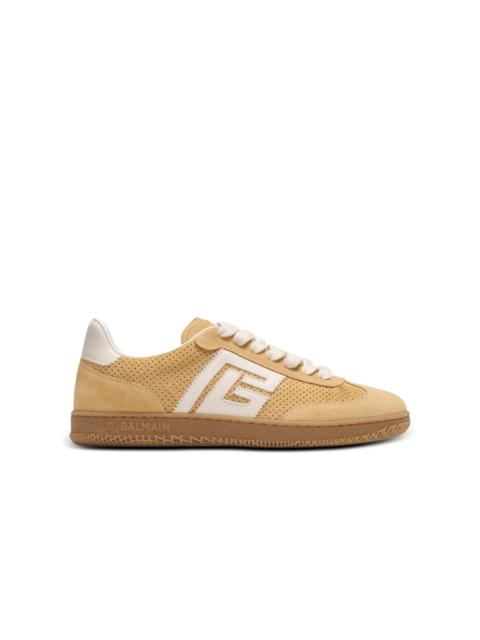 Suede Balmain Swan trainers