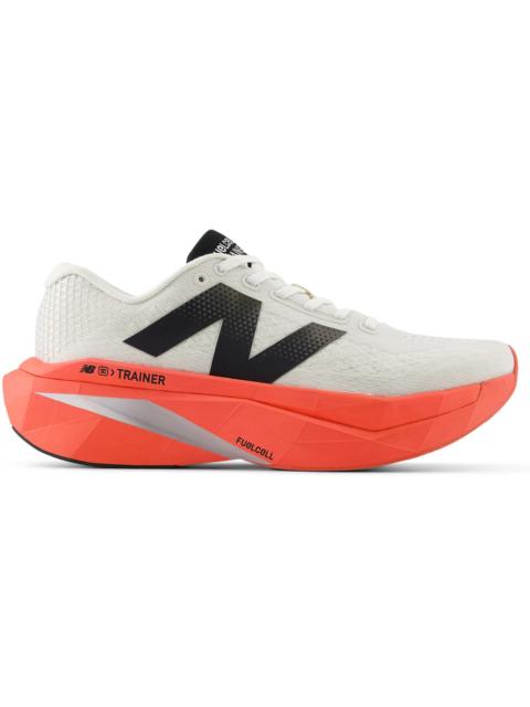 New Balance FuelCell SuperComp Trainer v3 Urgent Red Sea Salt Black