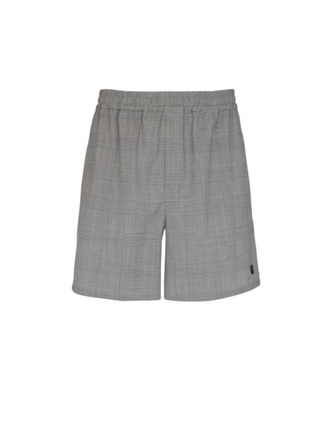Relaxed shorts in Prince of Wales satin