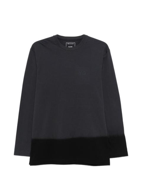 long-sleeve T-shirt