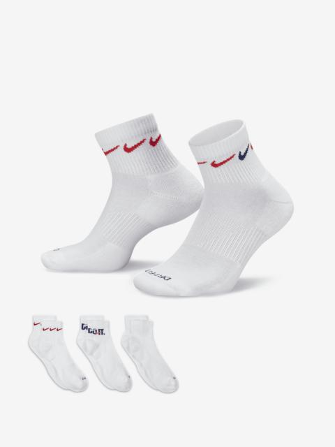 Nike Everyday Plus Cushioned Training Ankle Socks (3 Pairs)