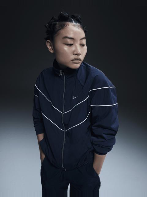 Nike Windrunner Women's Loose UV Woven Full-Zip Jacket