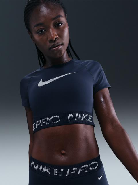 Nike Pro Women's Dri-FIT Short-Sleeve Cropped Graphic Top