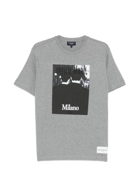 graphic-print T-shirt