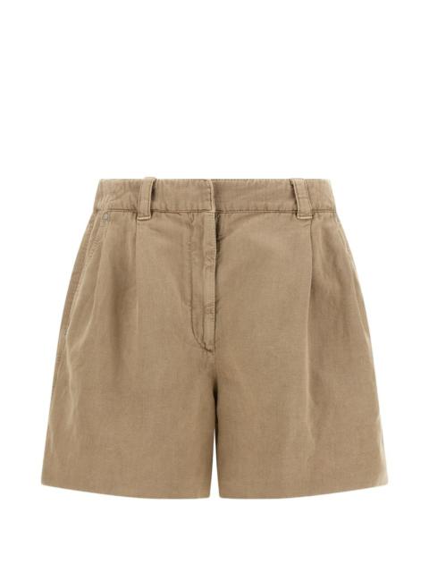 baggy shorts