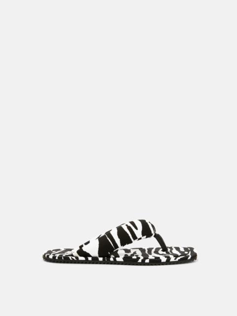 ''INDIE'' WHITE AND BLACK FLAT THONG