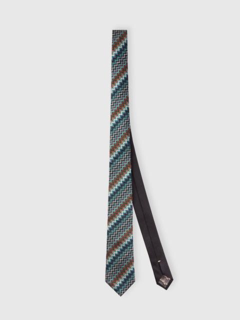 Silk zigzag tie