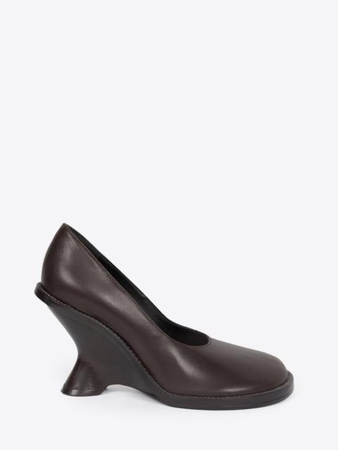 LEATHER WEDGE PUMPS