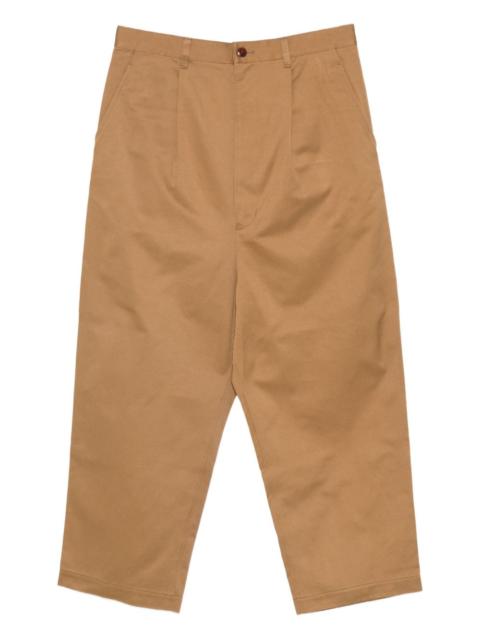 straight-leg trousers