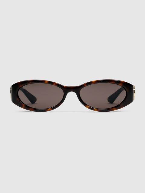 Oval frame sunglasses