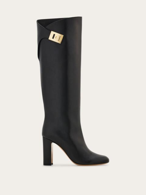 Knee high boot with Hug buckle detail