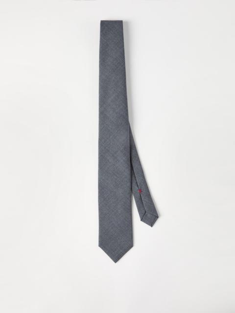 Virgin wool tie