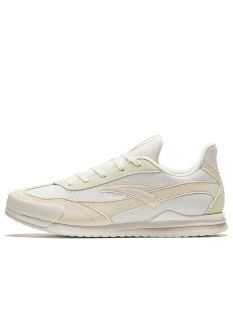 (WMNS) ANTA Life Series Sneakers 'White Yellow' 922418856-2