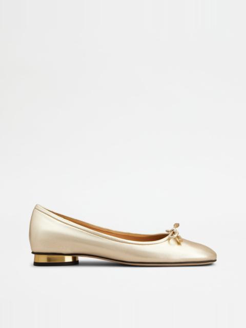 BALLERINAS IN NAPPA LEATHER - OFF WHITE