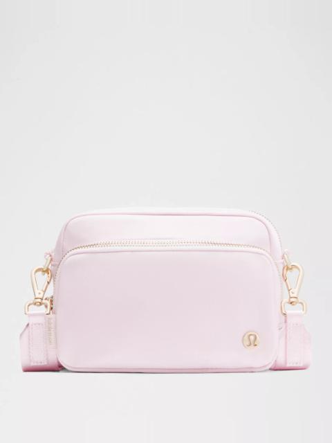 Everywhere Crossbody Bag 2L *Metal Hardware