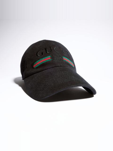 Cotton baseball hat with embroidery