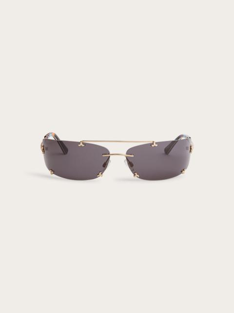SUNGLASSES WITH METAL TEMPLES