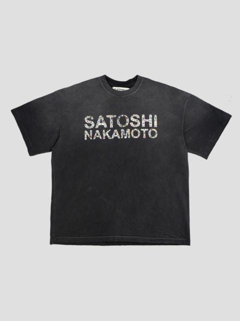 PEARL STUDDED LOGO T-SHIRTS