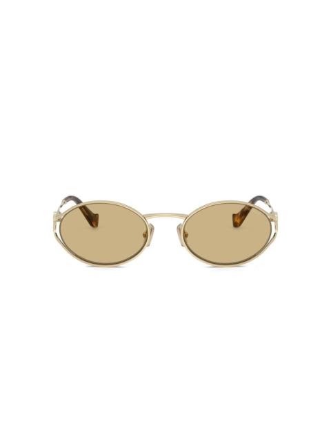 oval-frame sunglasses