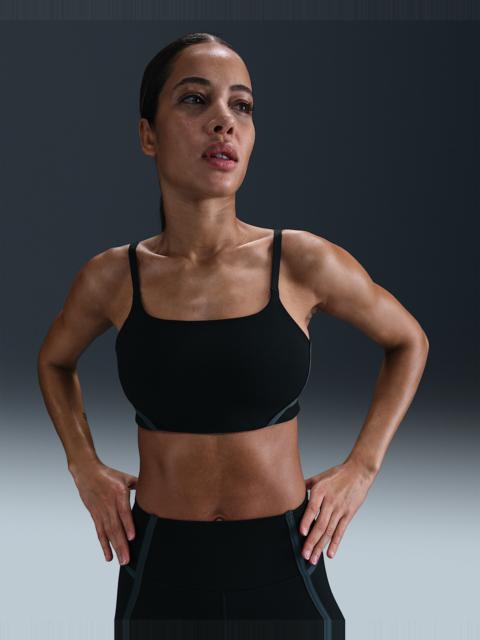 Nike One Convertible Women's Light-Support Lightly Lined Sports Bra