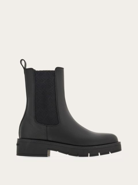 Chelsea boot