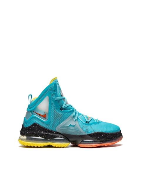 LeBron 19 “Christmas” high-top sneakers
