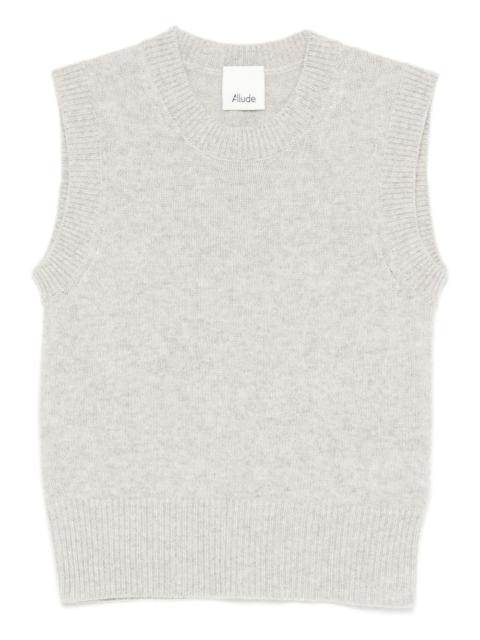 sleeveless knitted top