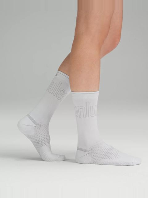 Women's MacroPillow Crew Socks