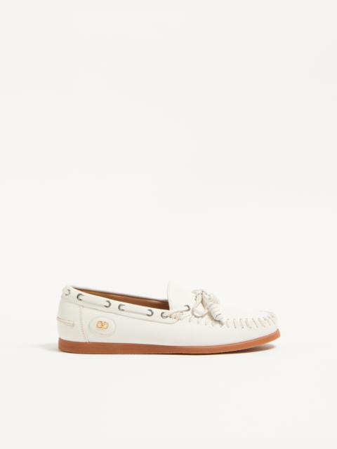PALM AVENUE BUFFALO LEATHER BOAT SHOE