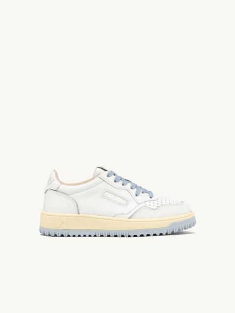 GOLF LOW SNEAKERS IN WHITE AND PEARL BLUE LEATHER