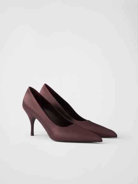 Satin pumps