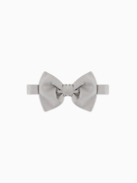 Pure silk knotted bow tie