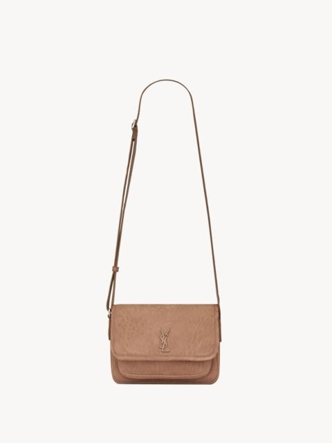 NIKI SMALL MESSENGER IN GRAINED NUBUCK