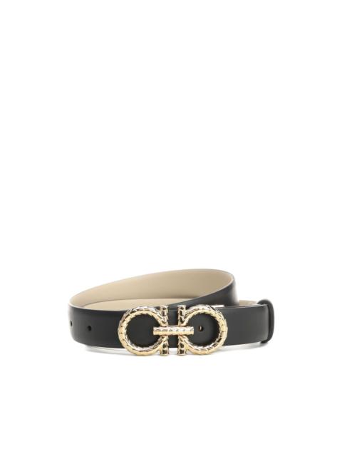 logo-buckle belt
