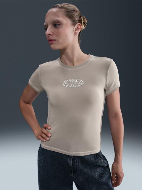 Nike Sportswear Chill Knit Women's Slim Cropped Top