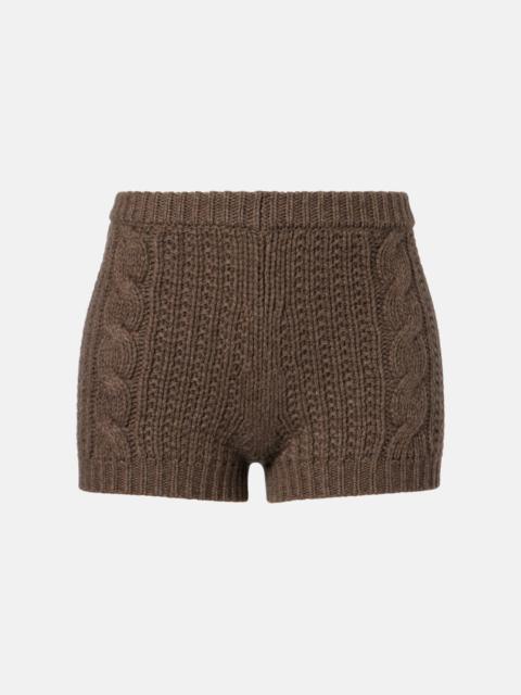Cable-knit cashmere shorts