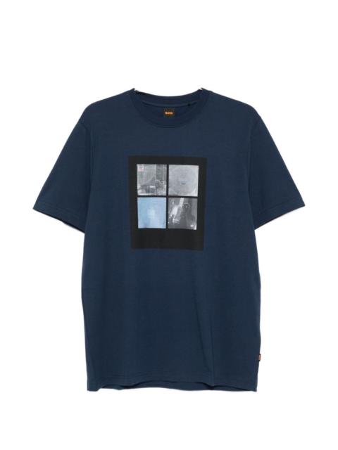 graphic-print T-shirt