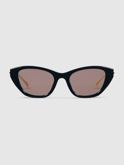 Cat eye frame sunglasses
