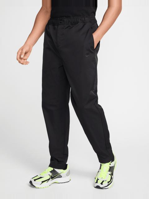 Nike Club Men's Woven Tapered Pants