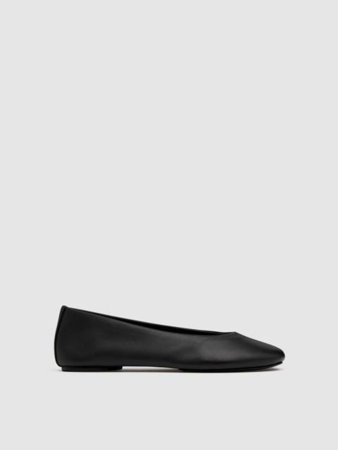 Low Scoop Ballet Flat - Black