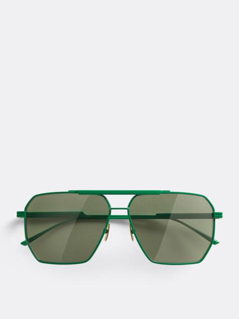 classic aviator sunglasses