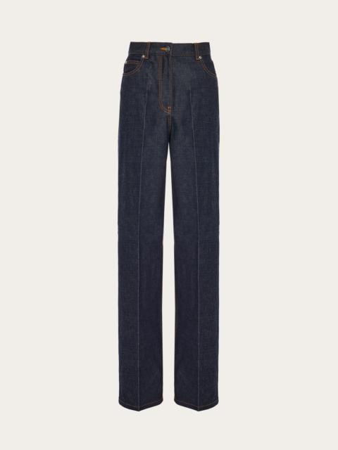 Wide leg jeans